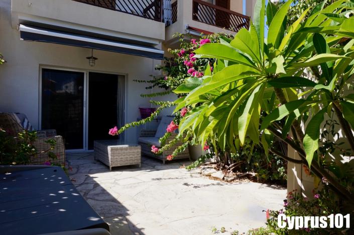 Image No.12-2 Bed Townhouse for sale