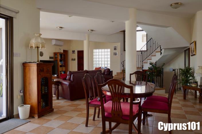 Image No.17-Villa / Independiente con 4 dormitorios en venta