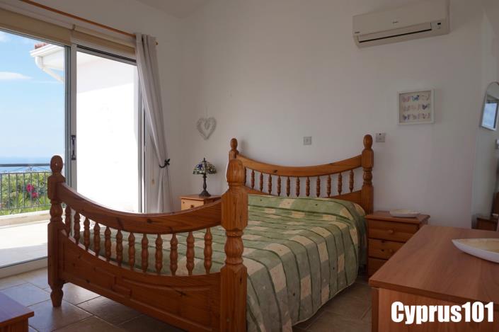 Image No.16-2 Bed Townhouse for sale