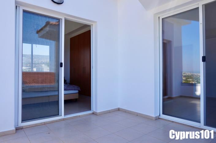 Image No.28-4 Bed Villa / Detached for sale