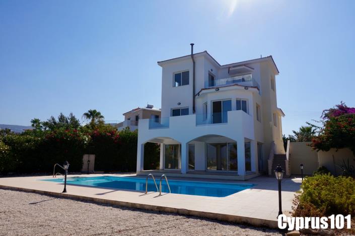 Image No.37-4 Bed Villa / Detached for sale