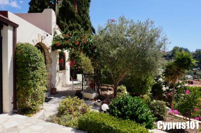 2-kamares-2-bedroom-bungalow-Property-1411