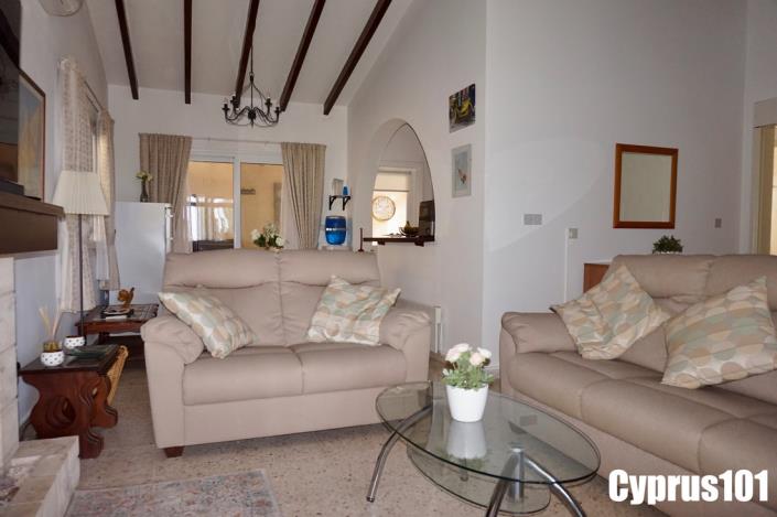 Image No.20-2 Bed Bungalow for sale