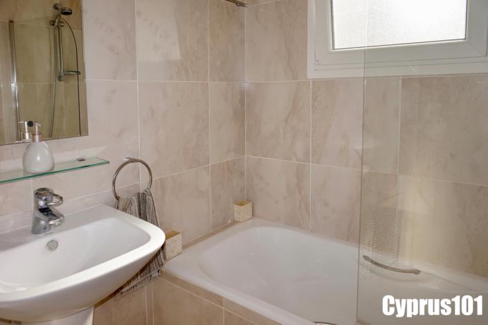 Image No.28-2 Bed Bungalow for sale