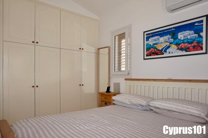 Image No.32-2 Bed Bungalow for sale