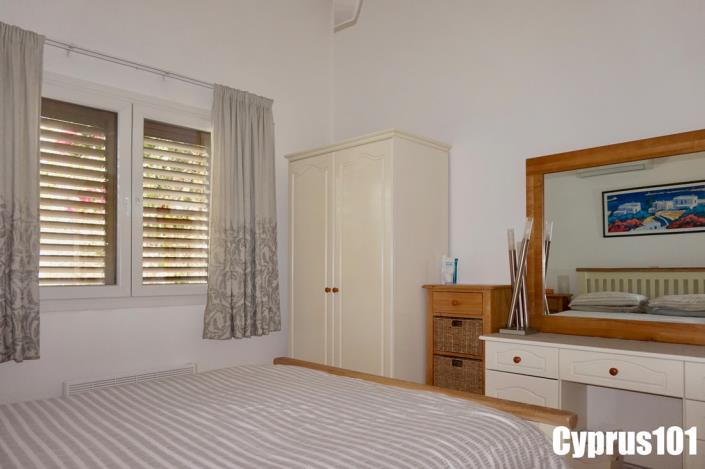 Image No.34-2 Bed Bungalow for sale