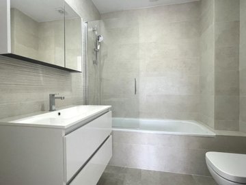 370796302original