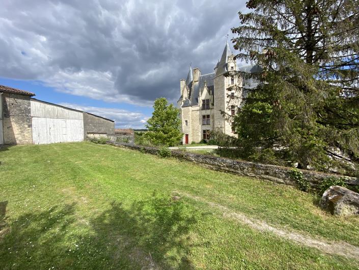 Image No.37-5 Bed House for sale