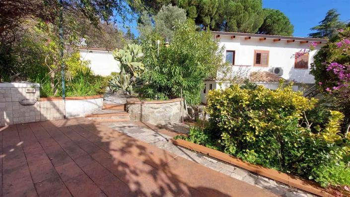 Image No.7-4 Bed Villa / Detached for sale