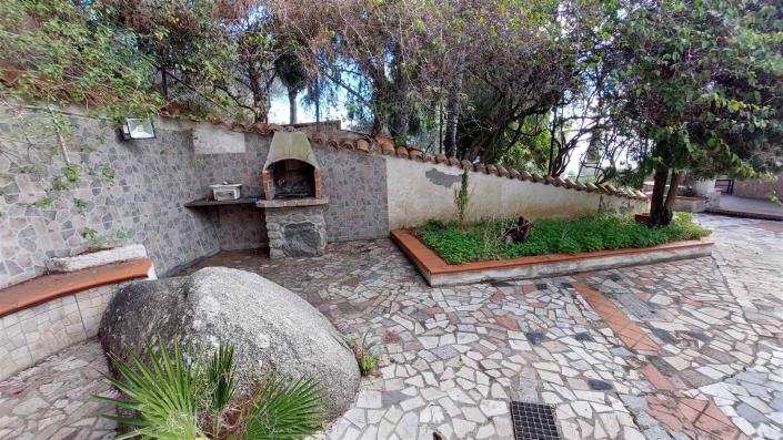 Image No.5-4 Bed Villa / Detached for sale