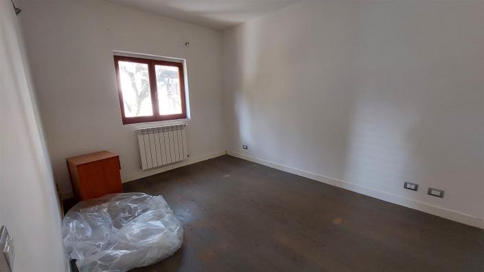 Image No.18-4 Bed Villa / Detached for sale