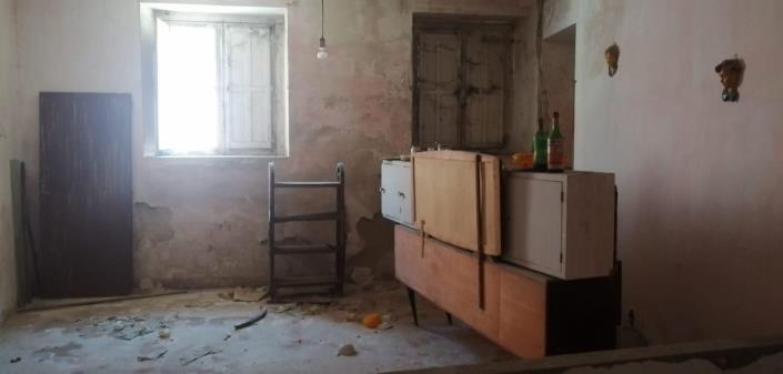 Image No.11-2 Bed Semi-Detached for sale