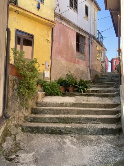 Image No.31-2 Bed Semi-Detached for sale