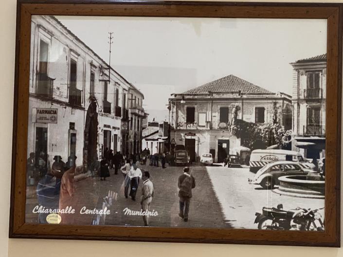 Image No.33-2 Bed Semi-Detached for sale