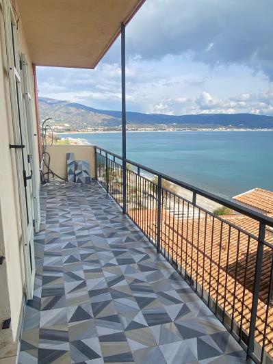 Image No.3-Appartement de 3 chambres à vendre à Soverato