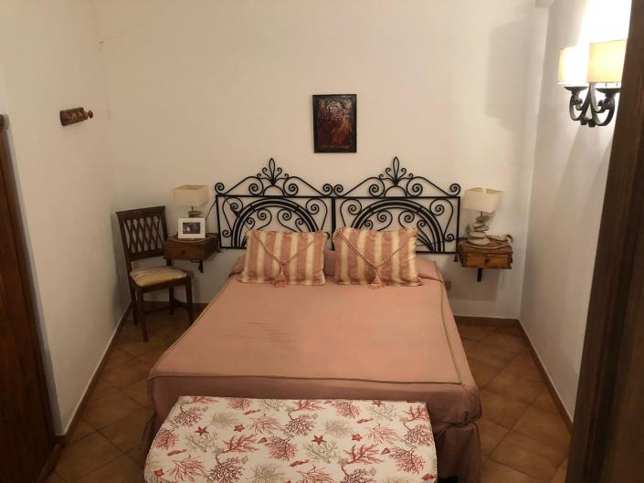 Image No.11-3 Bed Semi-Detached for sale