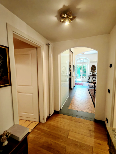 Image No.27-2 Bed Apartment for sale