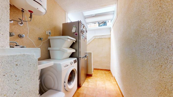 Image No.24-3 Bed Apartment for sale