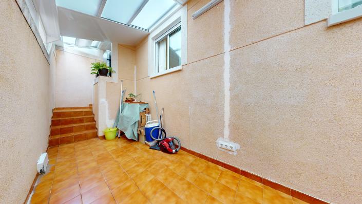 Image No.30-3 Bed Apartment for sale