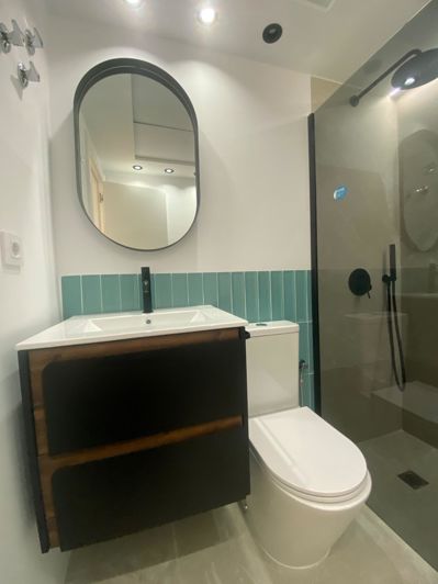 Image No.12-2 Bed Property for sale