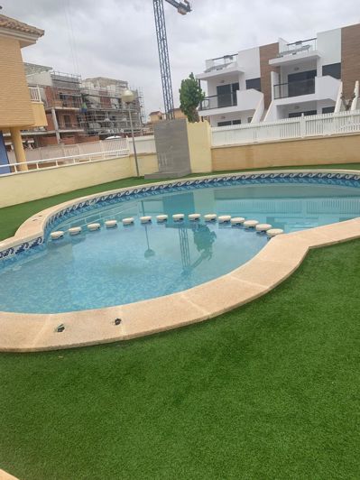 Image No.4-2 Bed Property for sale