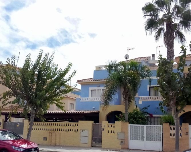 Image No.1-4 Bed Villa for sale