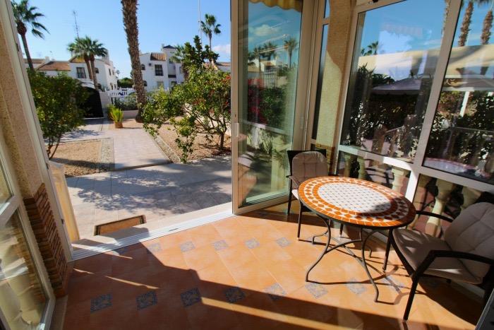 Image No.1-Villa de 3 chambres à vendre à Orihuela Costa