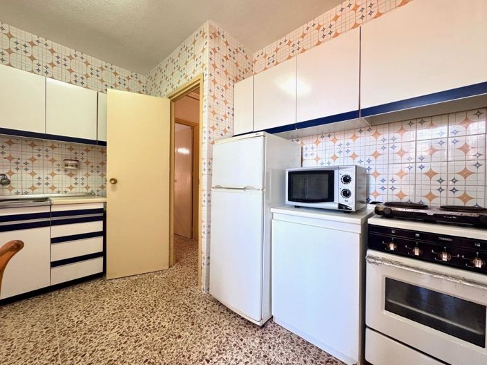 Image No.11-3 Bed Flat for sale