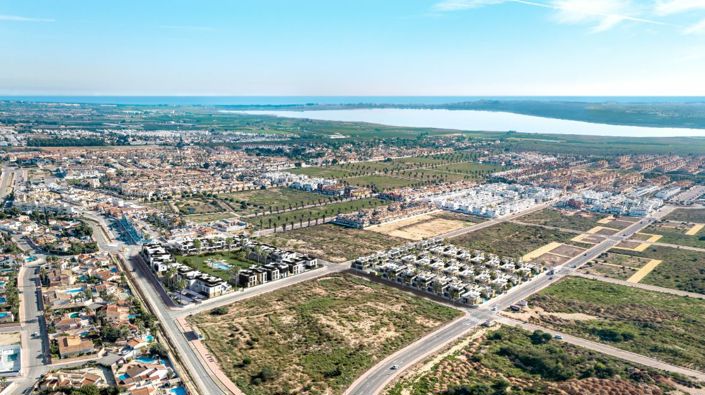 Image No.4-2 Bed Property for sale