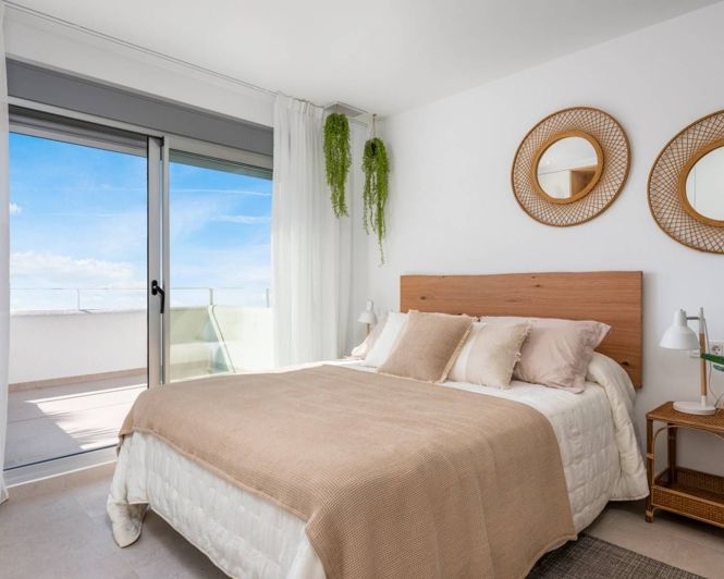 Image No.7-3 Bed Property for sale