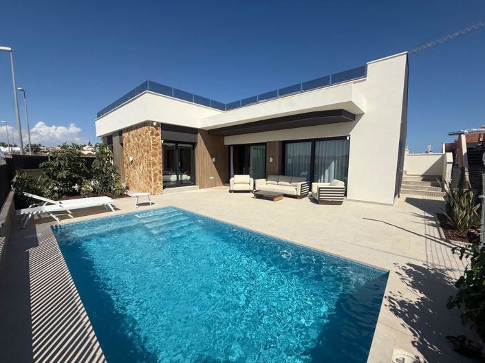 Image No.1-3 Bed Villa for sale