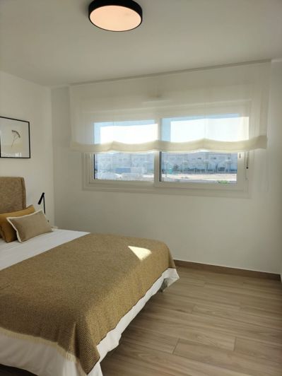 Image No.8-2 Bed Apartment for sale