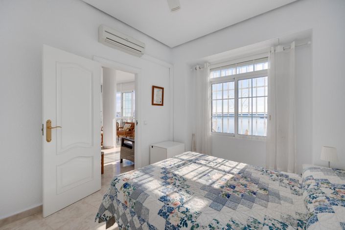 Image No.18-4 Bed Apartment for sale