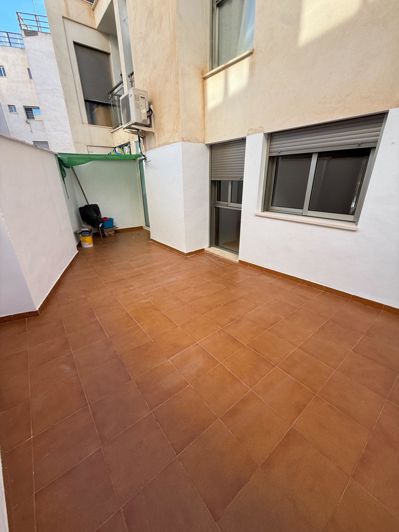 Image No.13-3 Bed Flat for sale