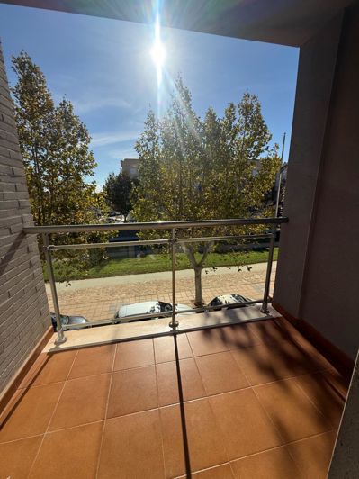 Image No.20-3 Bed Flat for sale