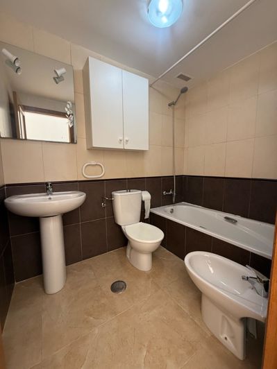 Image No.22-3 Bed Flat for sale