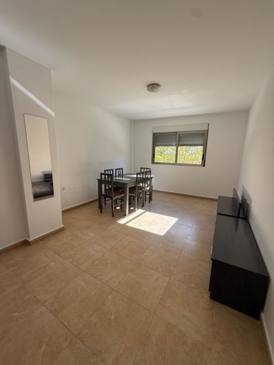 Image No.5-3 Bed Flat for sale