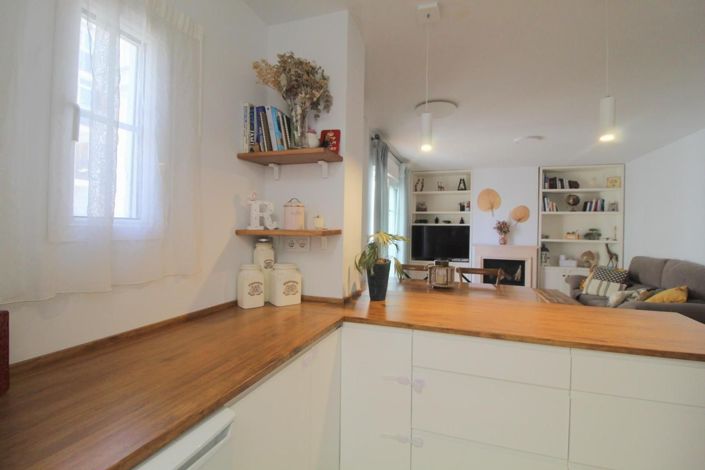 Image No.14-3 Bed Apartment for sale