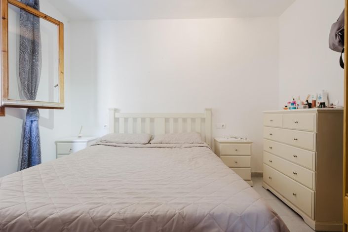 Image No.22-2 Bed Apartment for sale