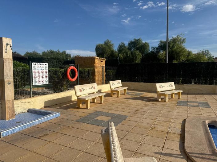 Image No.15-2 Bed Bungalow for sale