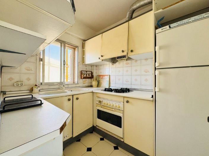 Image No.13-2 Bed Apartment for sale