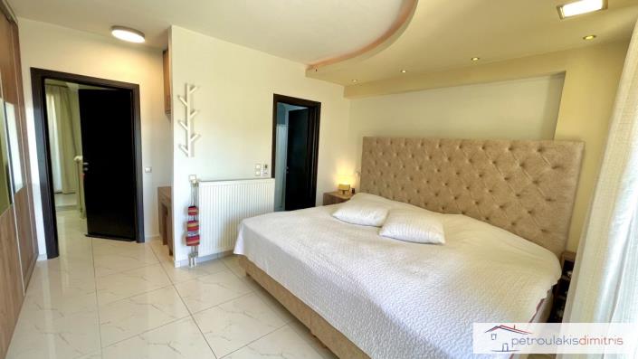 Image No.12-3 Bed Maisonette for sale