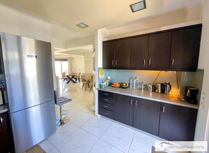 Image No.21-3 Bed Maisonette for sale