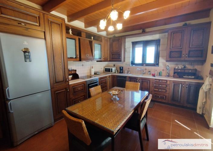 Image No.6-3 Bed Maisonette for sale