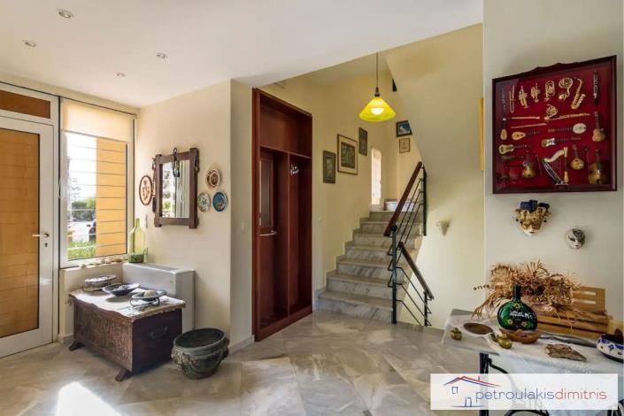 Image No.6-Maison / Villa de 5 chambres à vendre à Chania