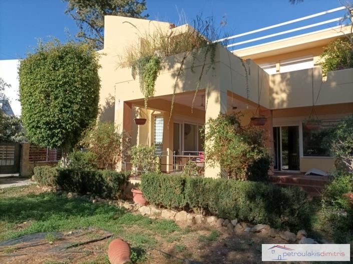 Image No.1-Maison / Villa de 5 chambres à vendre à Chania