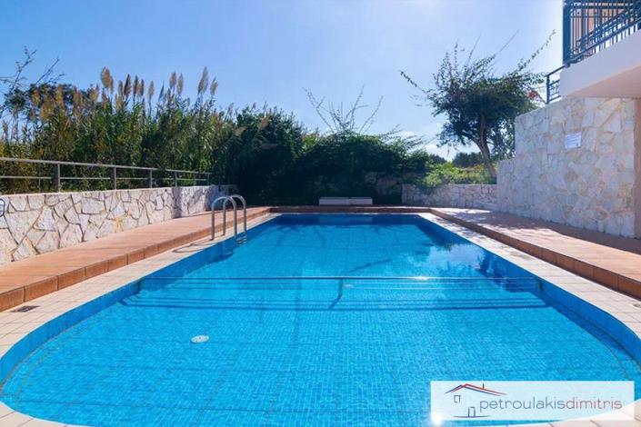 Image No.3-Maison / Villa de 3 chambres à vendre à Kolymbari