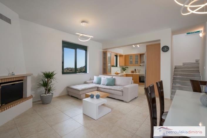 Image No.9-3 Bed Villa for sale