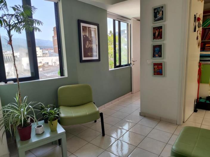 Image No.10-1 Bed Commercial for sale