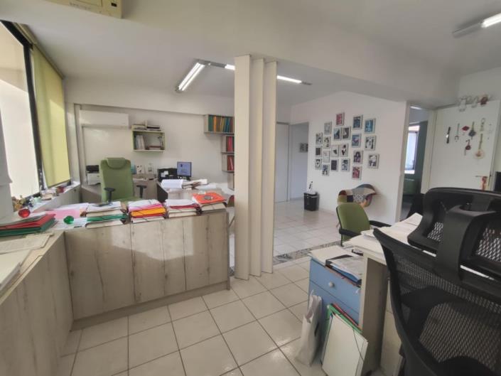 Image No.12-1 Bed Commercial for sale